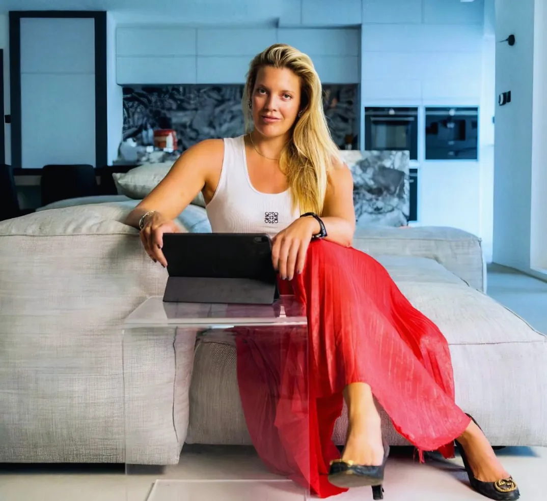 Portrait of Alexandra Kraft, founder and head designer of Maison Azure
