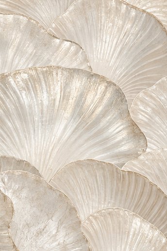Nacre wallcovering concept: pearl-inspired contours in ivory and warm champagne tones